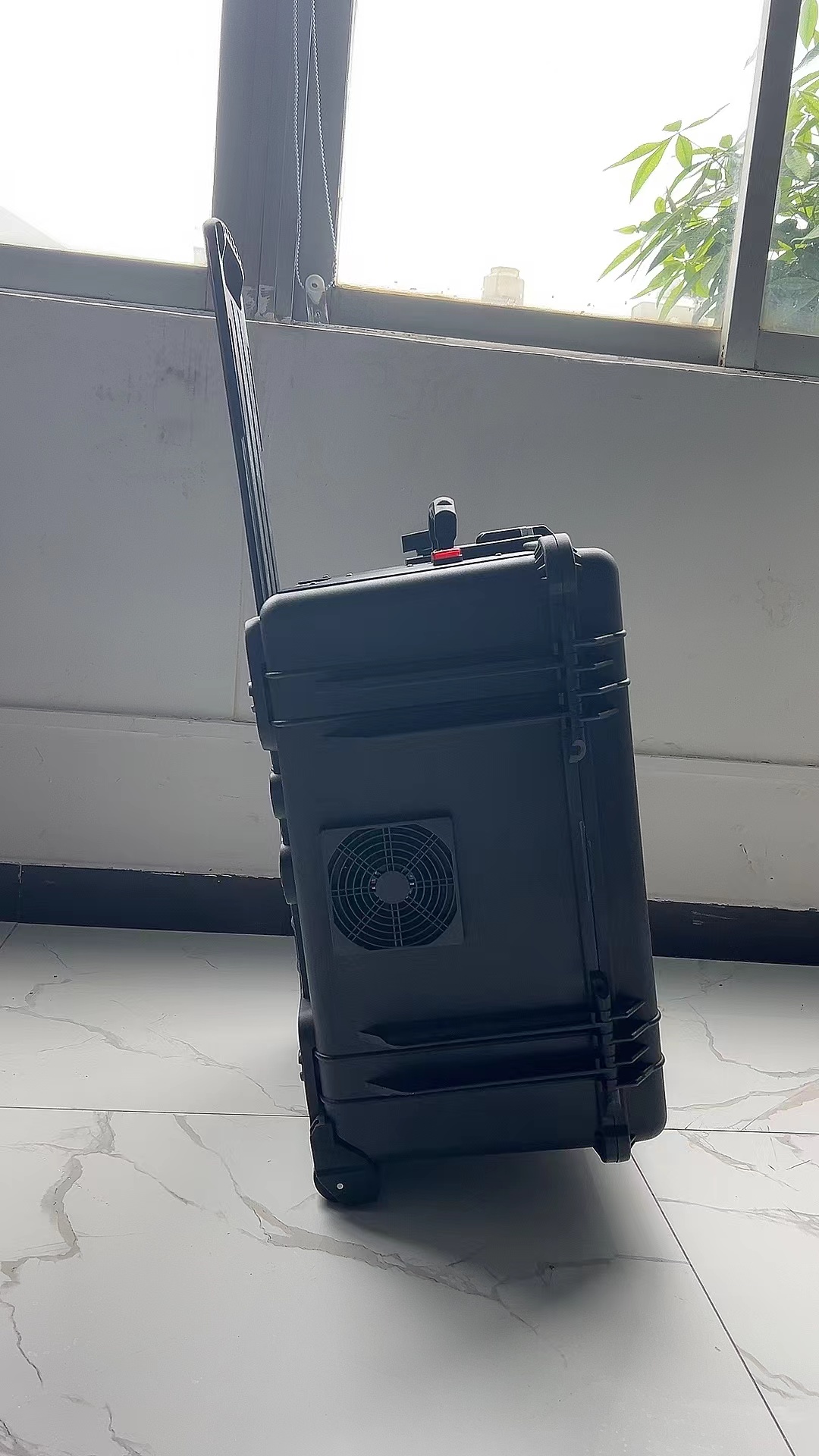双河手拉箱型移动通信干扰器